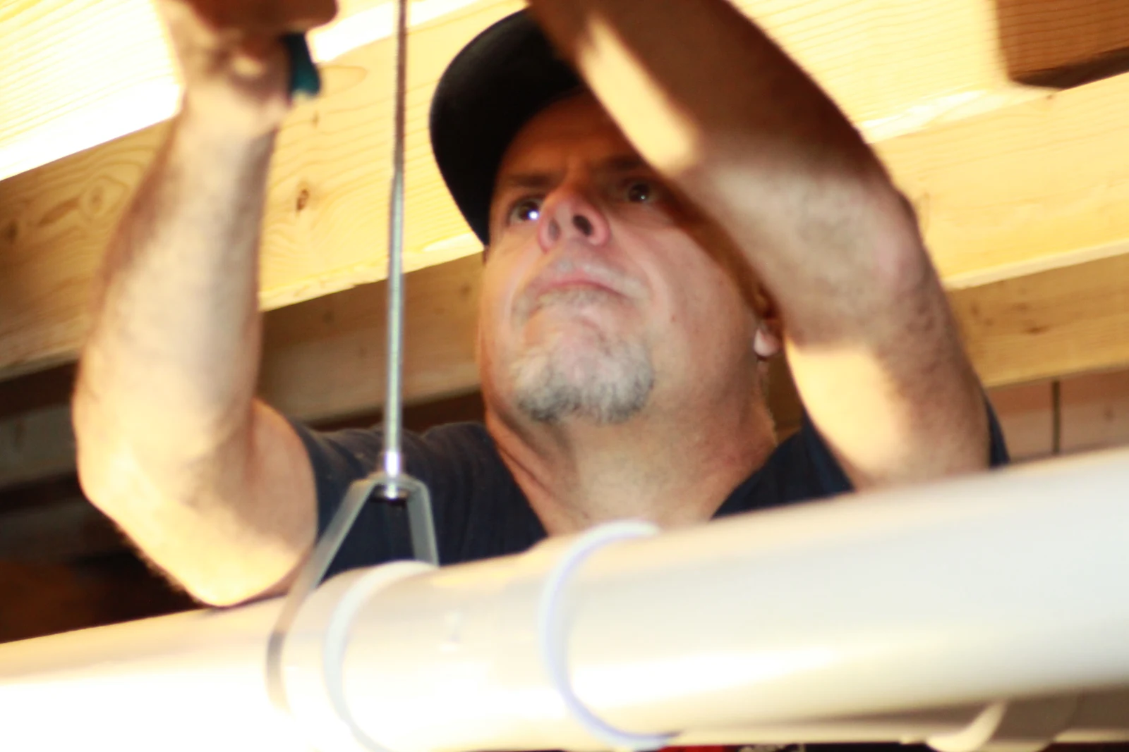 Securing an overhead drain support
